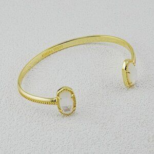 Kendra Scott Oval White Mother-of-Pearl Bangle
